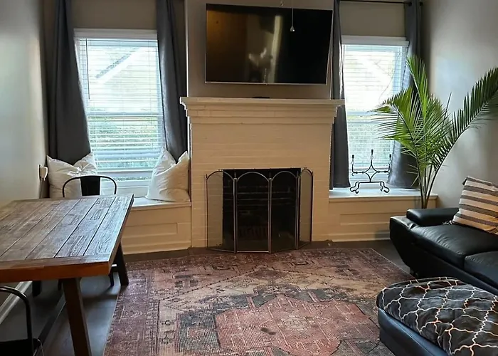 Appartement Your Crew's Away From *
